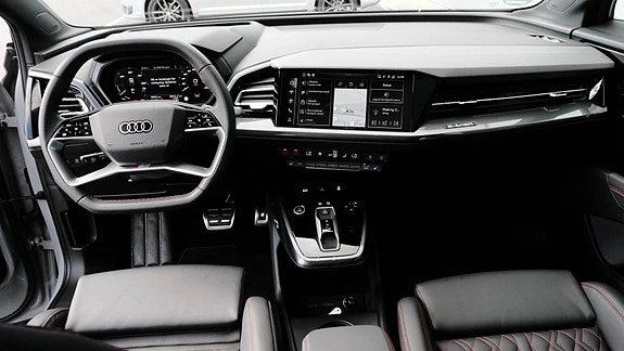 Audi Q4 e-tron 14 of 30