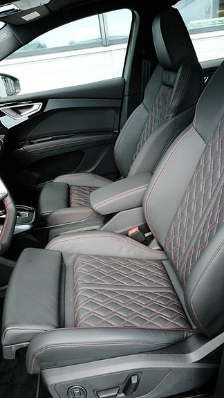 Audi Q4 e-tron 22 of 30