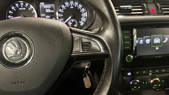 Skoda Octavia 15 of 22