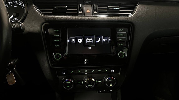 Skoda Octavia 14 of 22