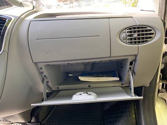 Maxus ev80 22 of 27