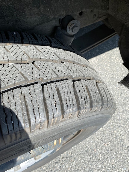 Maxus ev80 26 of 27