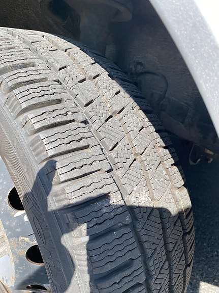 Maxus ev80 25 of 27
