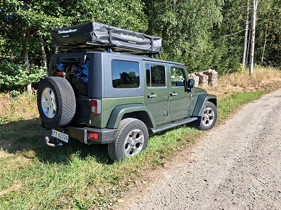 Jeep Wrangler 2 of 21