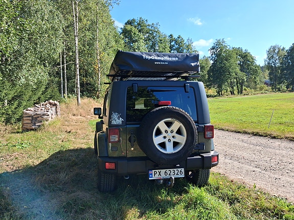 Jeep Wrangler 3 of 21