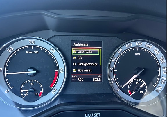 Skoda Superb 23 of 30