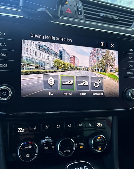 Skoda Superb 24 of 30