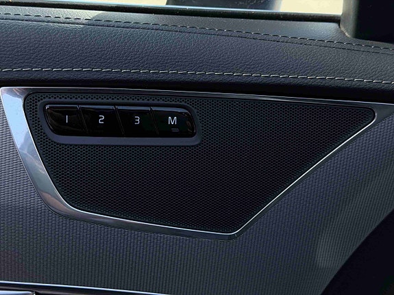Volvo XC90 29 of 30