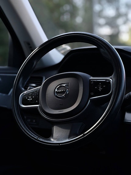 Volvo XC90 14 of 30