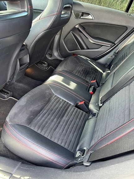 Mercedes-Benz CLA180 8 of 8