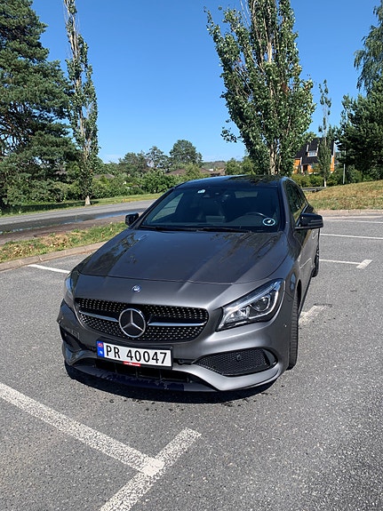 Mercedes-Benz CLA180 4 of 8