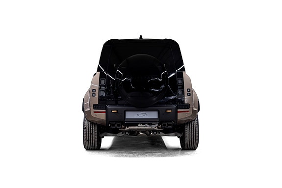Land Rover Defender 110 7 of 30
