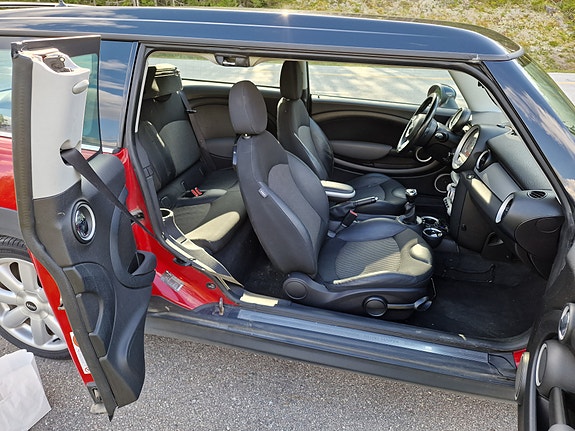 MINI Clubman Cooper D 8 of 21
