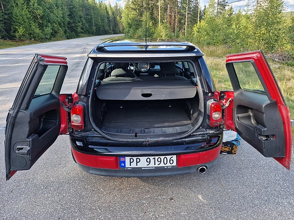 MINI Clubman Cooper D 12 of 21