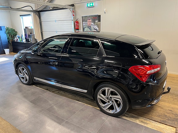 DS 5 of 30