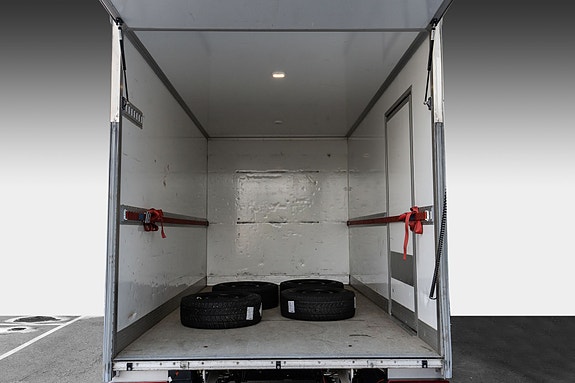 Ford Transit 21 of 21