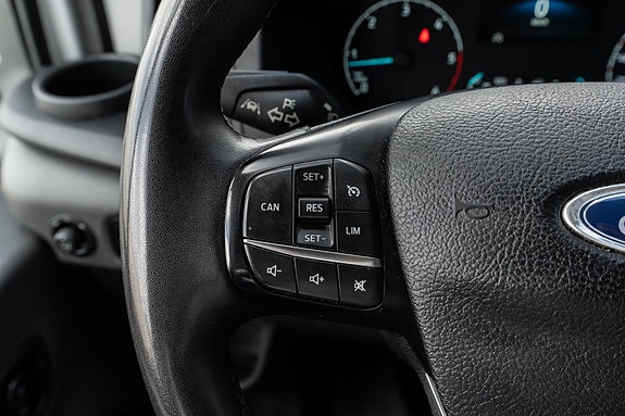 Ford Transit 8 of 21