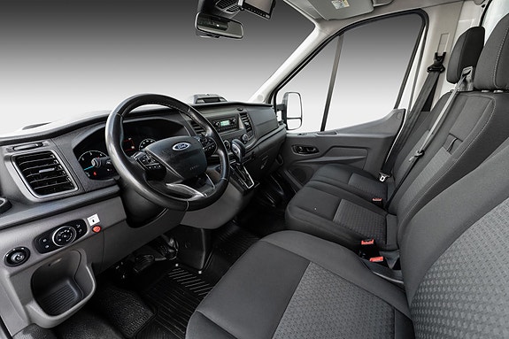 Ford Transit 17 of 21