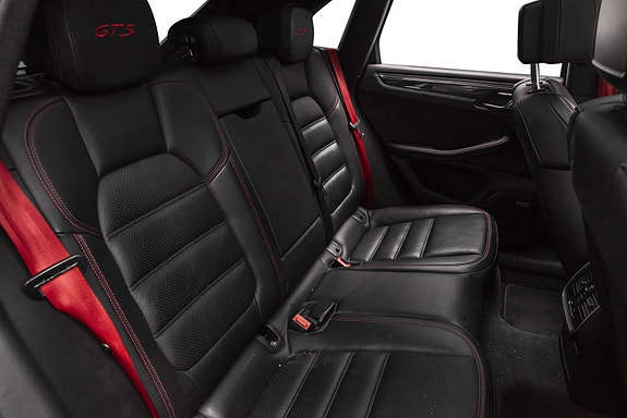 Porsche Macan GTS 28 of 30