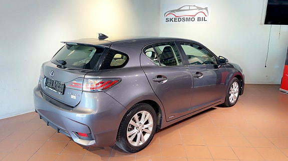 Lexus CT200h 3 of 16