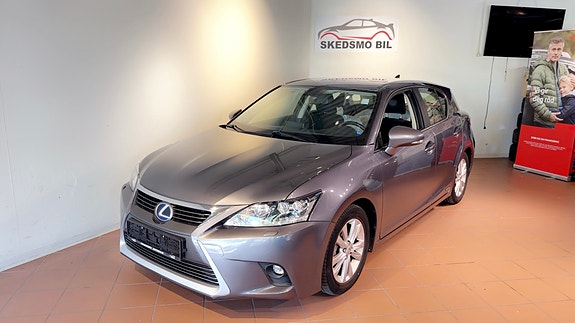 Lexus CT200h 8 of 16