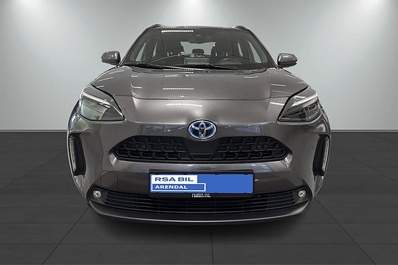 Toyota Yaris Cross 2 of 17