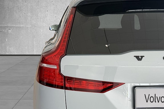 Volvo V60 7 of 30