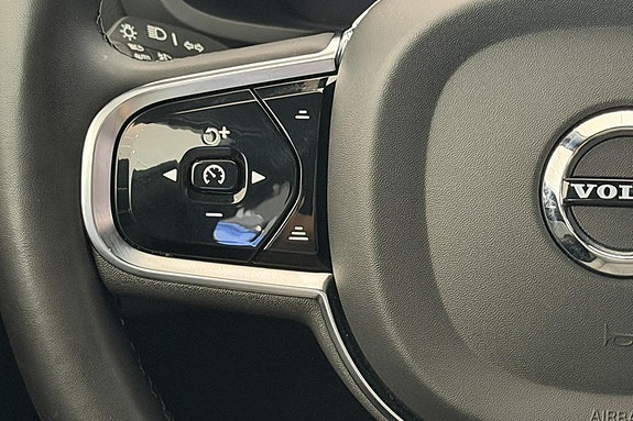 Volvo V60 13 of 30