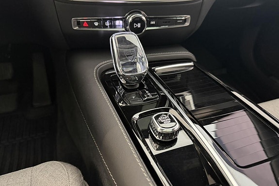 Volvo V60 20 of 30