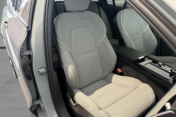 Volvo V60 28 of 30