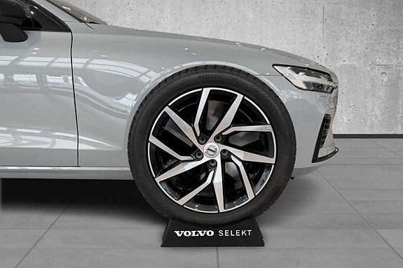 Volvo V60 10 of 30
