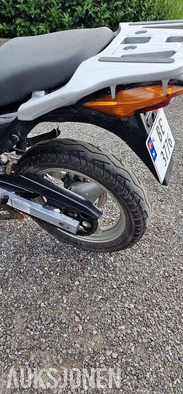 Honda XL 125 V Varadero 9 of 10
