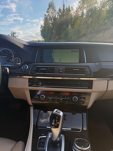 BMW 520d 9 of 12
