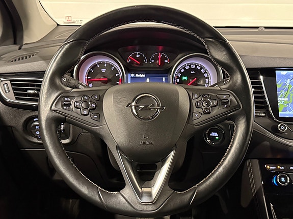 Opel Astra 21 of 30