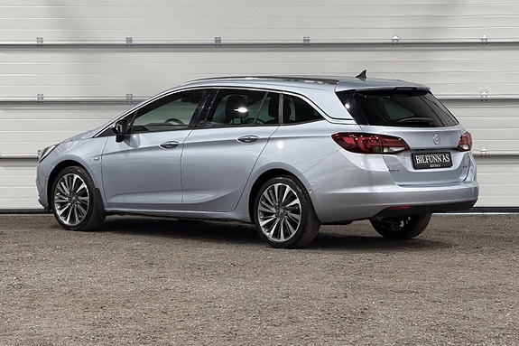 Opel Astra 4 of 30