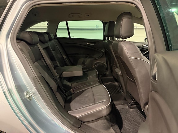 Opel Astra 12 of 30
