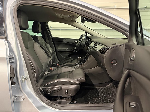 Opel Astra 11 of 30