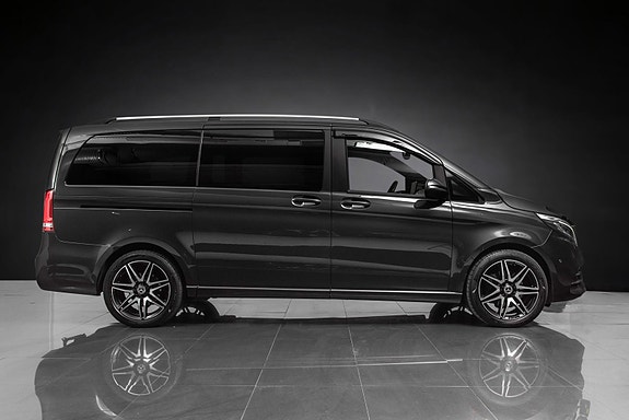 Mercedes-Benz V300 d 5 of 30