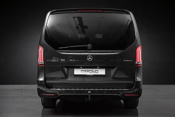 Mercedes-Benz V300 d 7 of 30