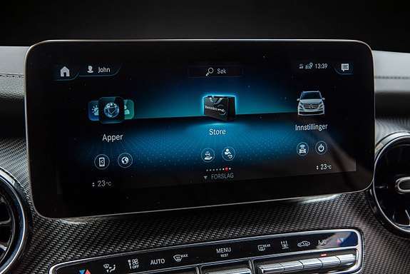 Mercedes-Benz V300 d 30 of 30