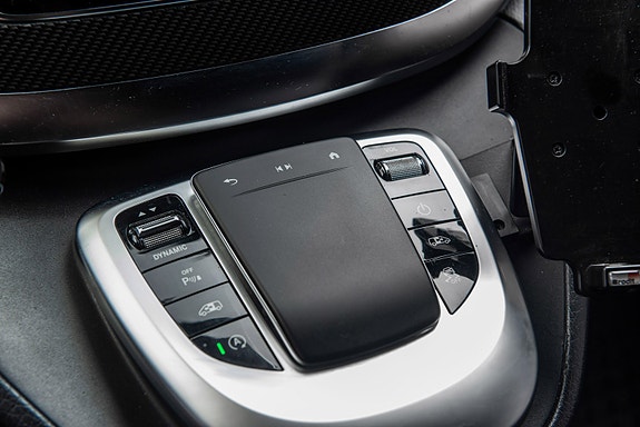 Mercedes-Benz V300 d 23 of 30