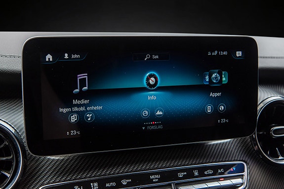 Mercedes-Benz V300 d 29 of 30