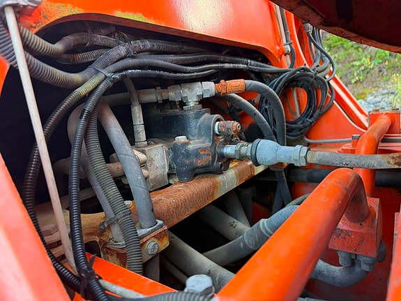Fiat-Hitachi W 270 Evolution 17 of 30
