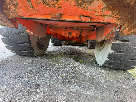 Fiat-Hitachi W 270 Evolution 19 of 30