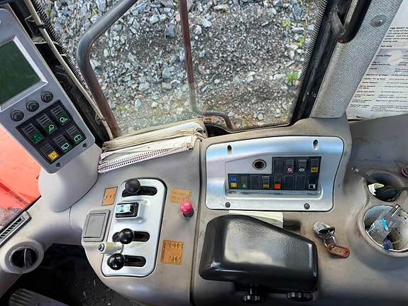 Fiat-Hitachi W 270 Evolution 22 of 30