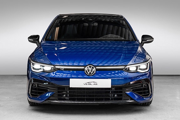 Volkswagen Golf VIII 18 of 30