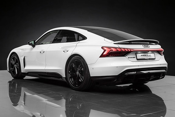 Audi e-tron GT 7 of 30