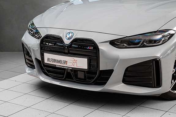 BMW i4 2 of 30