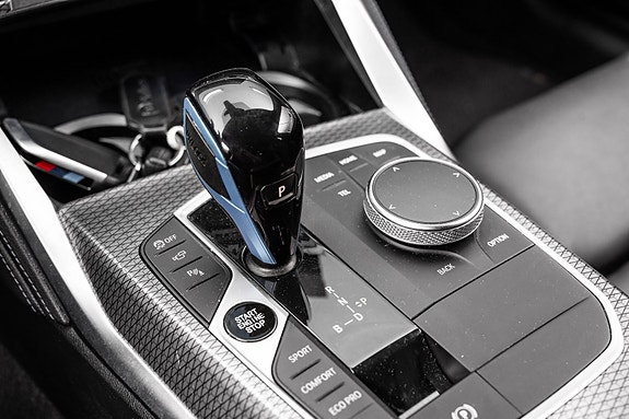 BMW i4 27 of 30