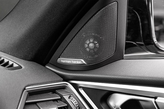 BMW i4 29 of 30